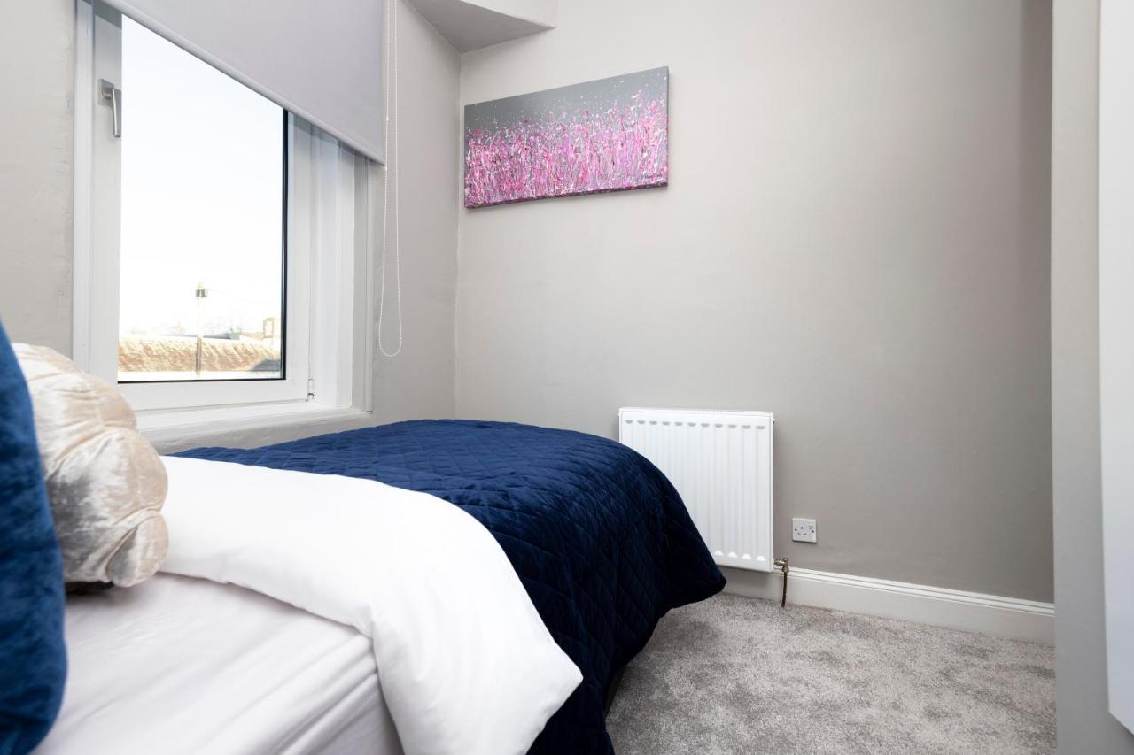 Stylish George Street Apartment Peebles Exterior photo