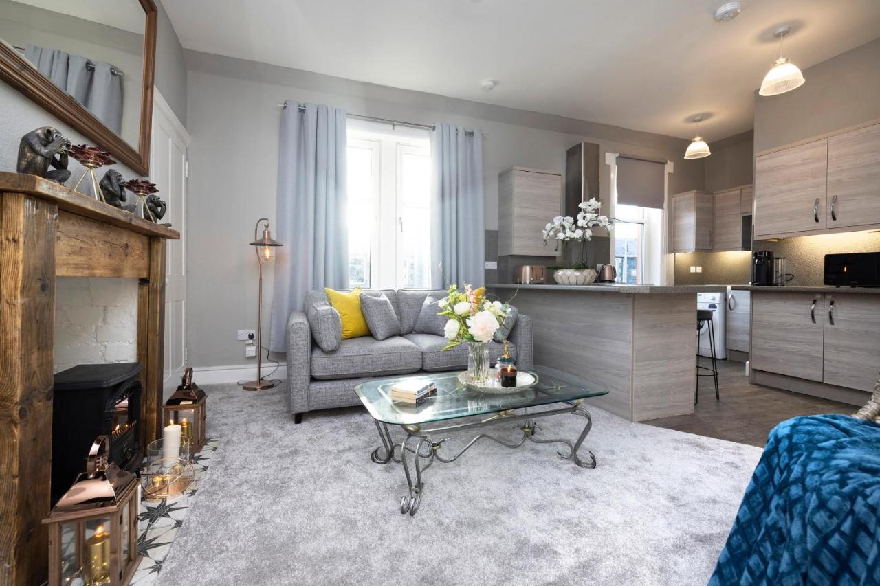 Stylish George Street Apartment Peebles Exterior photo