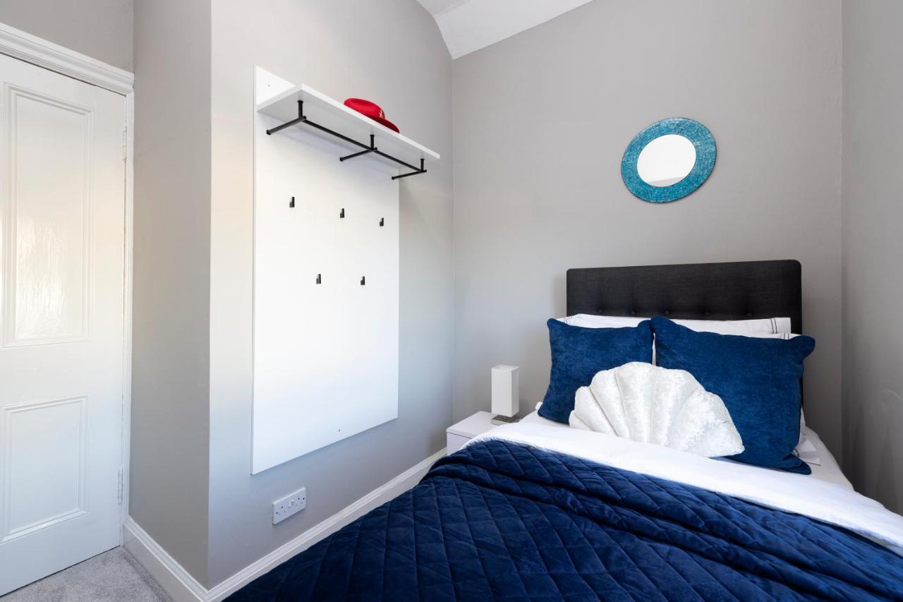 Stylish George Street Apartment Peebles Exterior photo