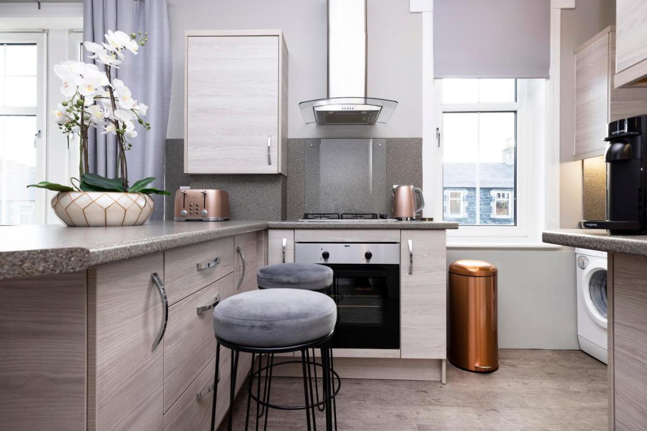 Stylish George Street Apartment Peebles Exterior photo
